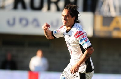  Emanuel Perea en negociaciones con SL