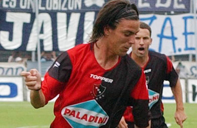 SL pelea con River por Formica