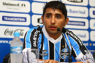 Federico Ruiz: "Mi hijo Alan quiere quedarse en Gremio"